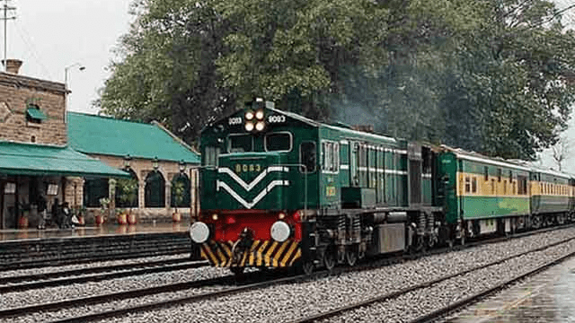 Railways decreases fare for all classes