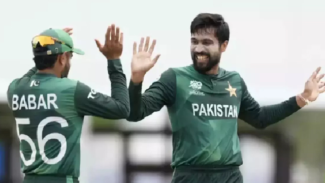 Mohammad Amir jumps in support of Babar Azam