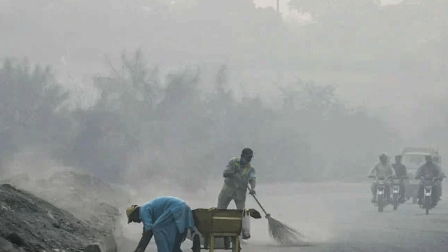‘Green Lockdown’ imposed in Lahore to combat smog