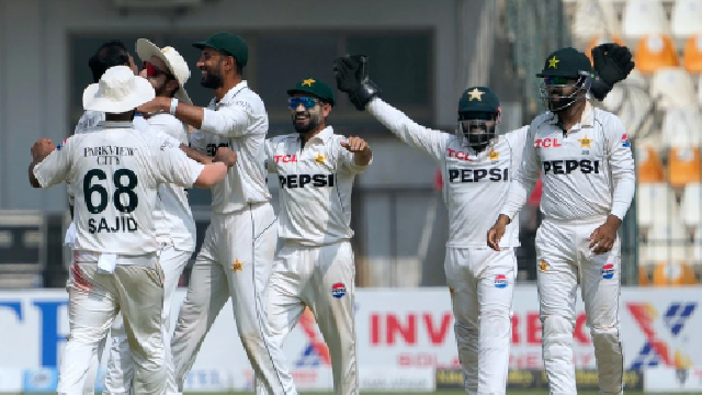 Pakistan clinch Test series against England