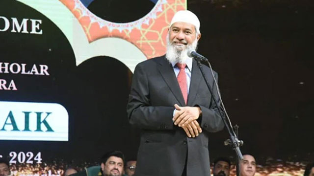 Dr Zakir Naik says does not support settling in a non-Muslim country