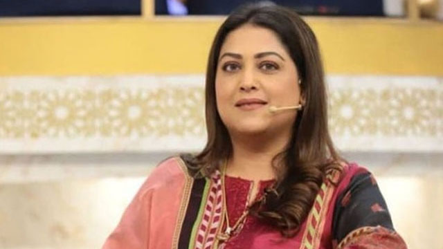 Presidential Awards are given to blue-eyed persons here, says Fazila Qazi