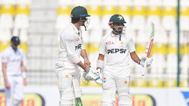 1st Test: Pakistan score 397/6 before lunch against England