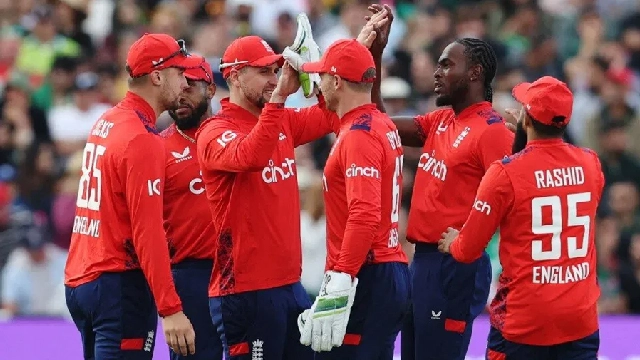 ECB bars players from playing PSL