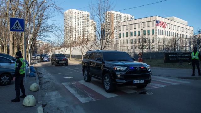 US in Kyiv issues ‘Russian air attack’ warning