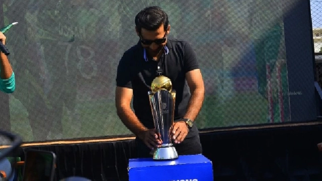 Watch: Sarfaraz Ahmed reunites with ICC Champions Trophy