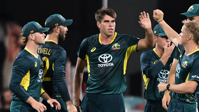 Australia beat Pakistan by 29 runs in first T20