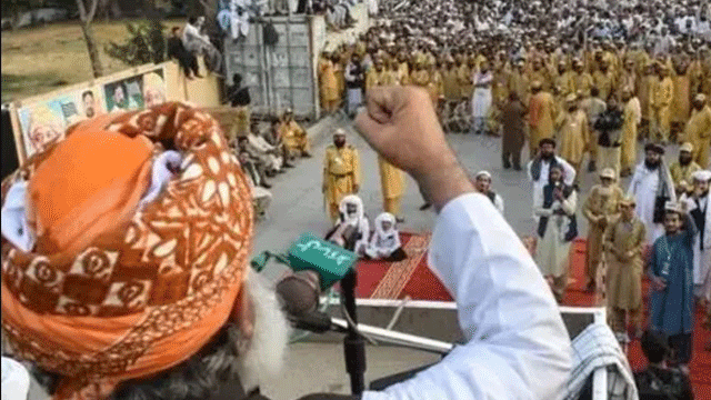 JUI-F may announce march on Islamabad today as deadlock with govt persists on madrasa bill