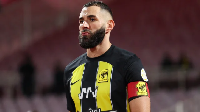 Karim Benzema considering shocking retirement