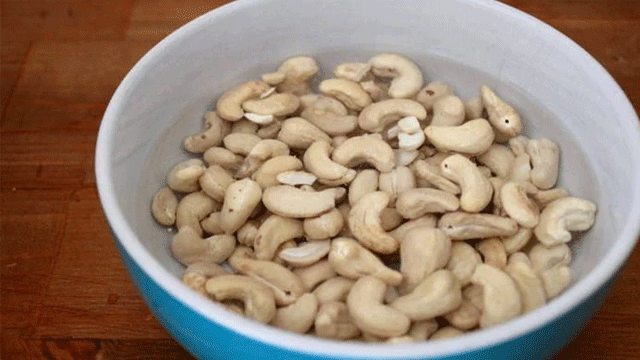 Top 4 surprising benefits of cashew nuts for health