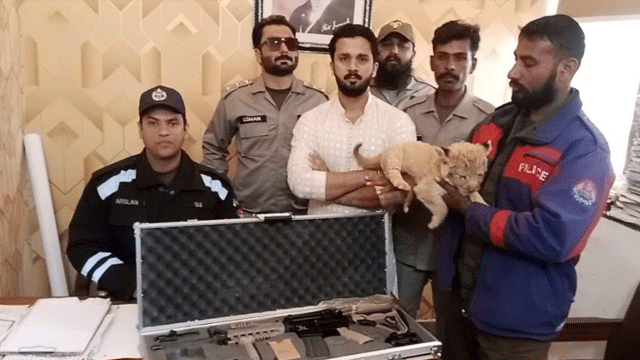 Renowned Youtuber Rajab Butt arrested in Lahore