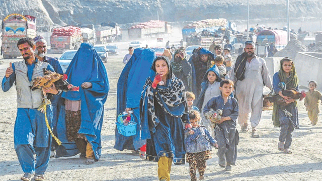 Pakistan rejects request to delay deportation of Afghan refugees