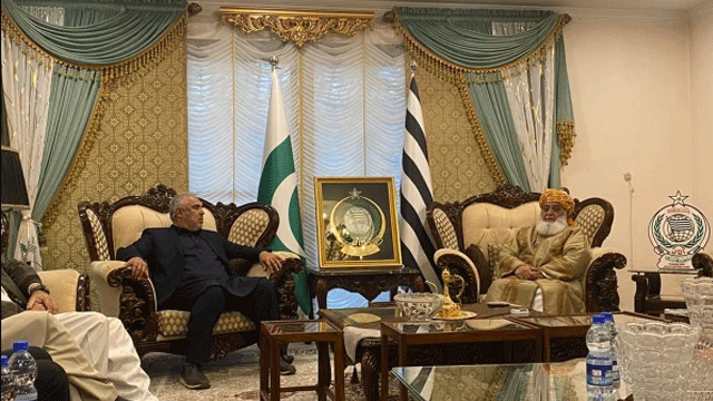 PTI invites Fazl to join anti-govt Grand Alliance