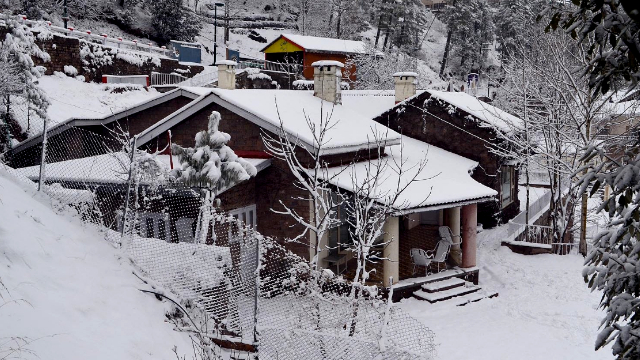 Murree weather update today: Freezing temperatures and snowfall