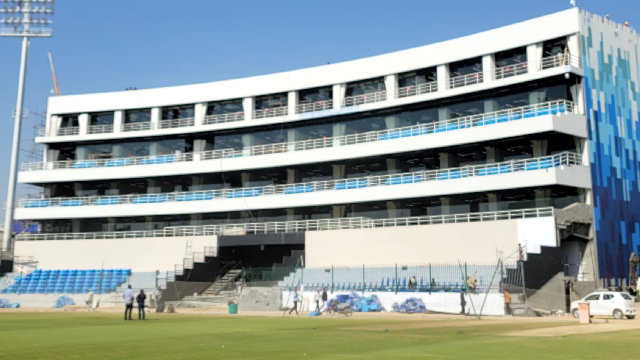 Adnan Siddiqui criticises VIP seating at National Stadium