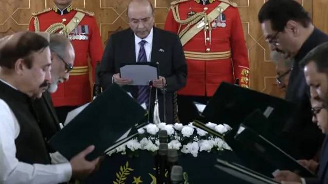 New ministers sworn in as federal cabinet expands to 46