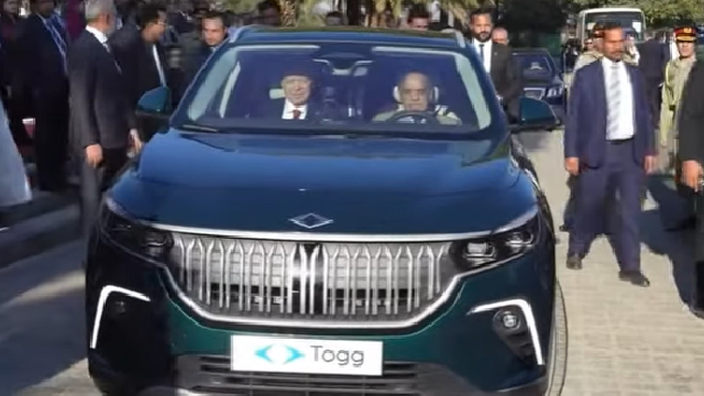 Zardari, Shehbaz receive special cars as gift from Erdogan