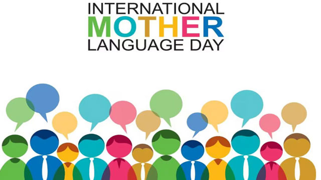 How many languages are spoken in world and Pakistan?