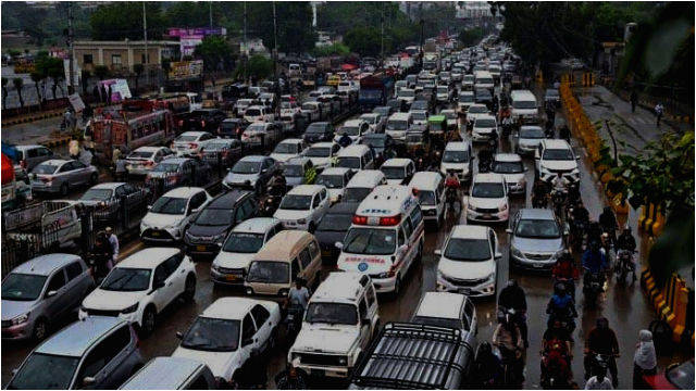 Eid Traffic Plan: Karachi restricts Taxis and Rickshaws