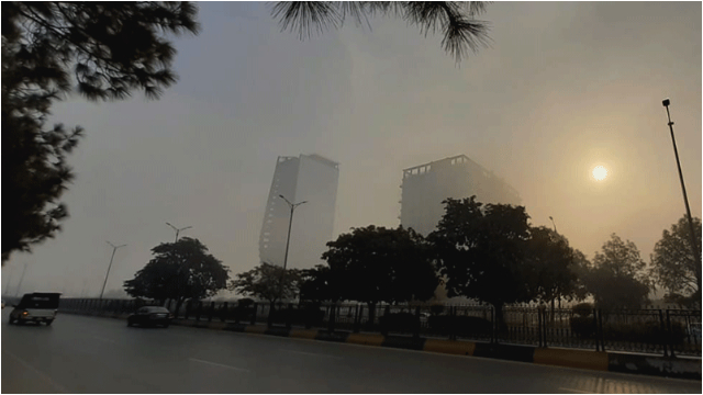 Weather Update: Lahore, Punjab to Experience Gradual Rise in Temperatures