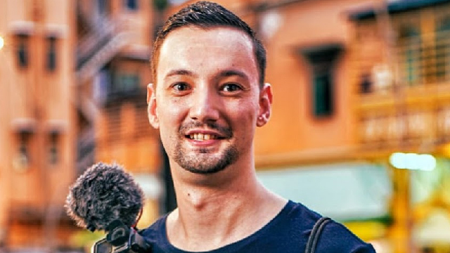 Watch: German vlogger gets emotional in Madinah