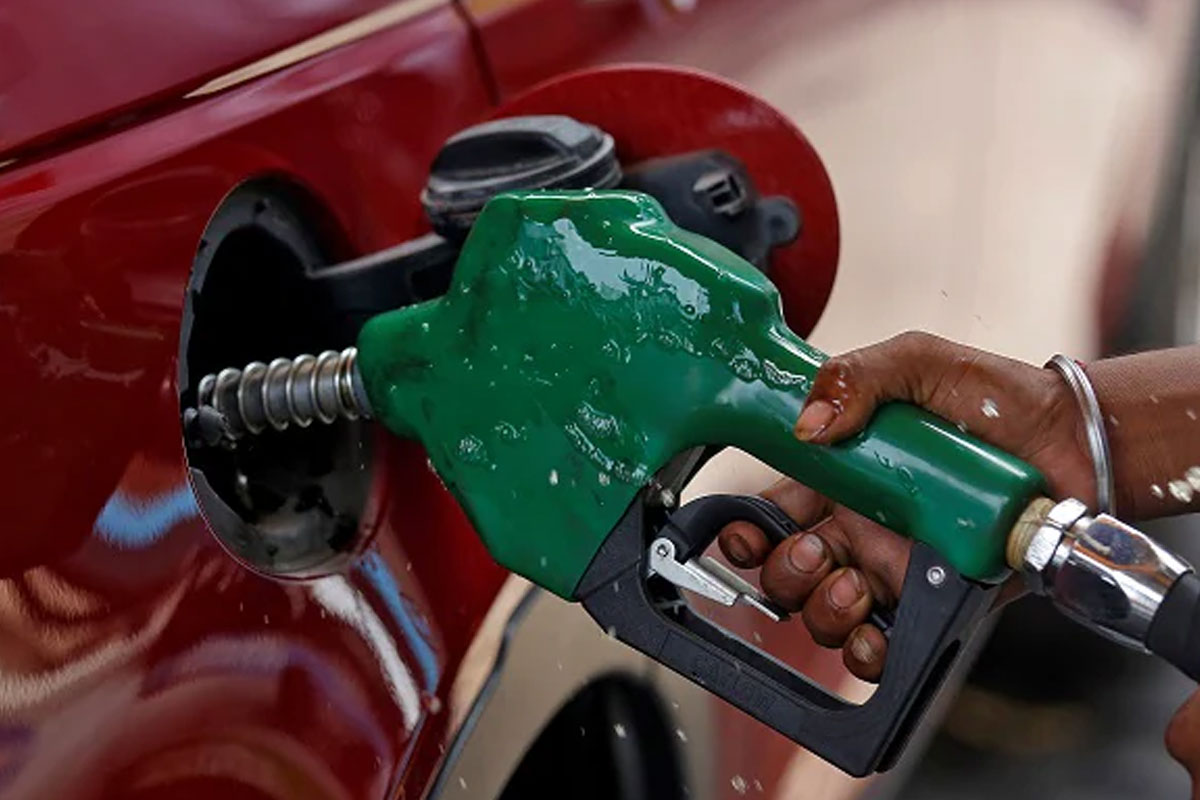 Petrol Prices in Pakistan to be cut by Rs3 per litre from 1 April