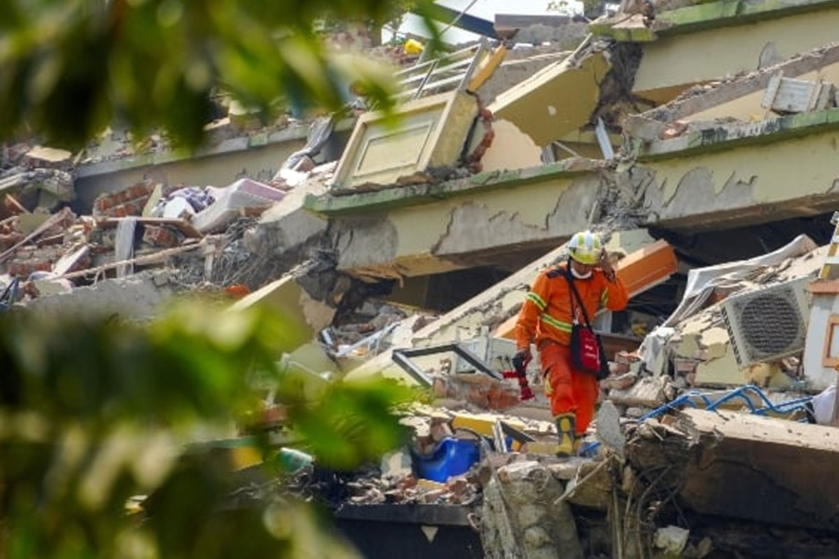 Woman pulled alive from Myanmar earthquake rubble