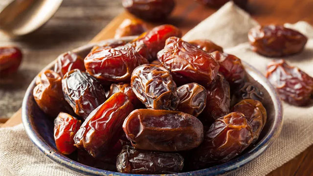 AI suggests how many dates better to eat in Iftar