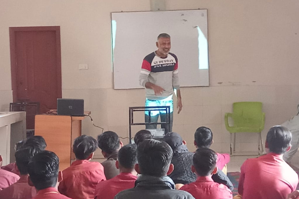 Green Minds Pakistan holds workshops on environmental awareness