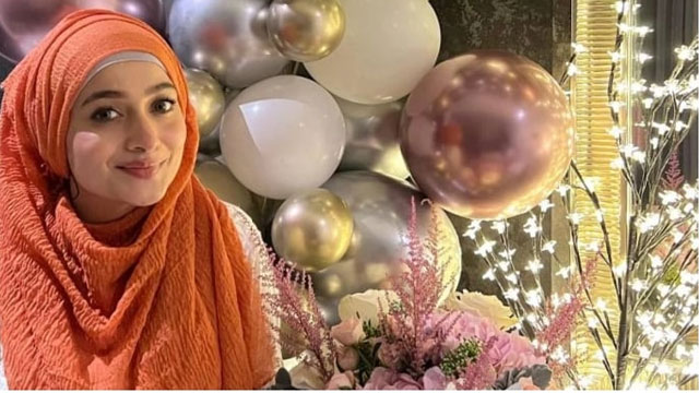 Zarnish Khan appeals social media pages not to use her old photos