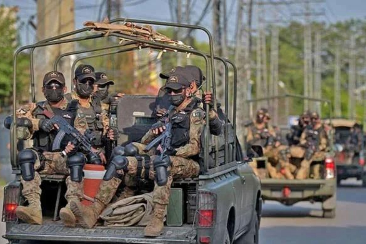 Security forces detain Khwarij group attempting to cross Pak-Afghan border