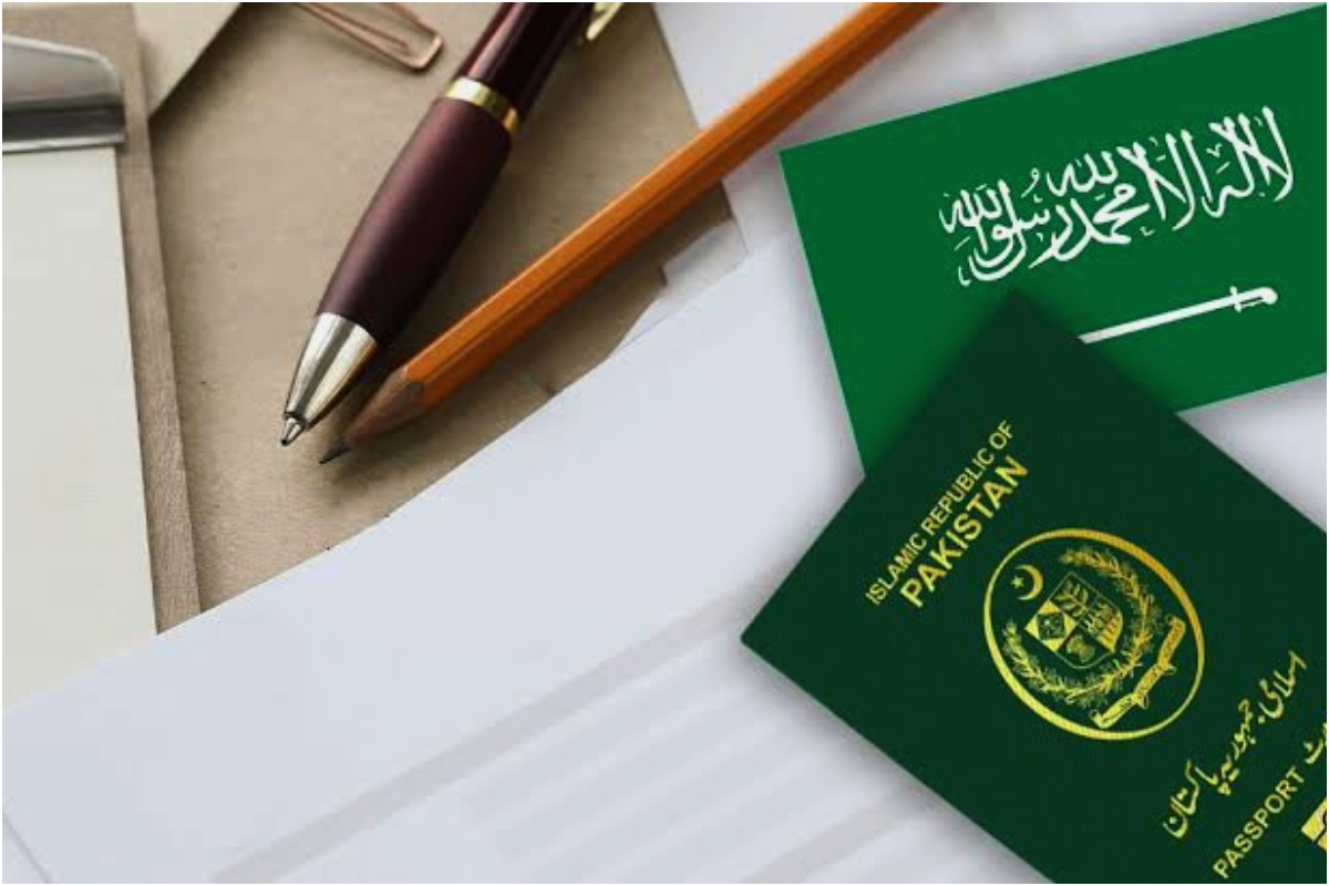 Pakistanis in Saudi Arabia Can Now Update Passport Information via Absher