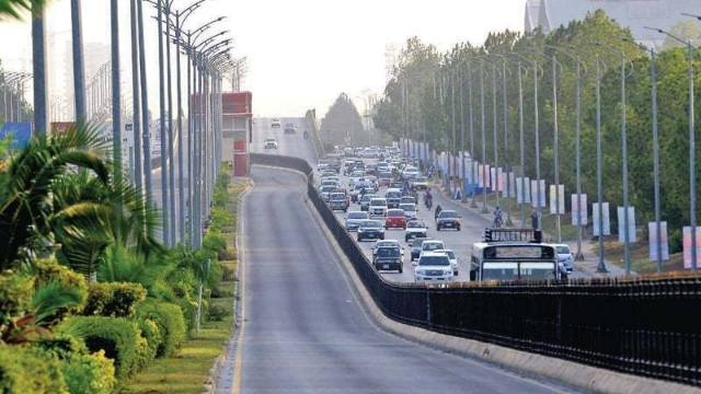 Islamabad Weather Update: Hazy Sunshine and Rising Heat Today