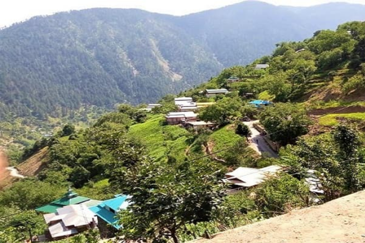 Murree Weather Update: Clear Skies with Comfortable Temperatures