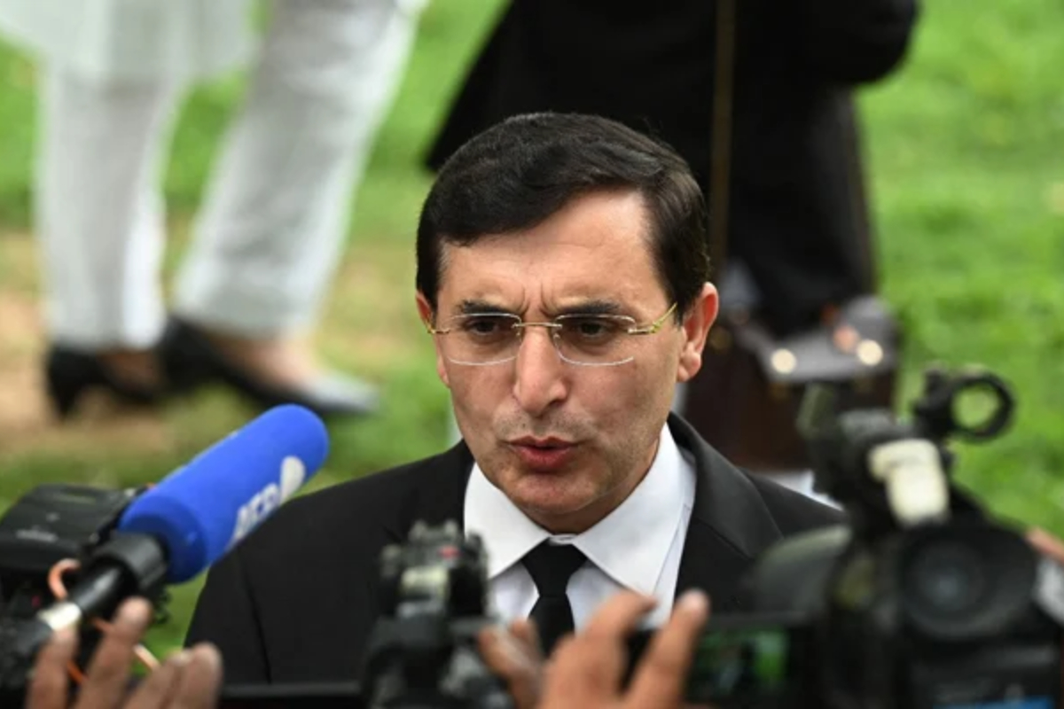 PTI Chairman ready to talks with establishment