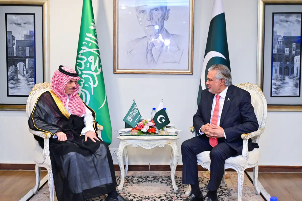 Dar briefs Saudi FM on India’s unilateral moves, rejects allegations