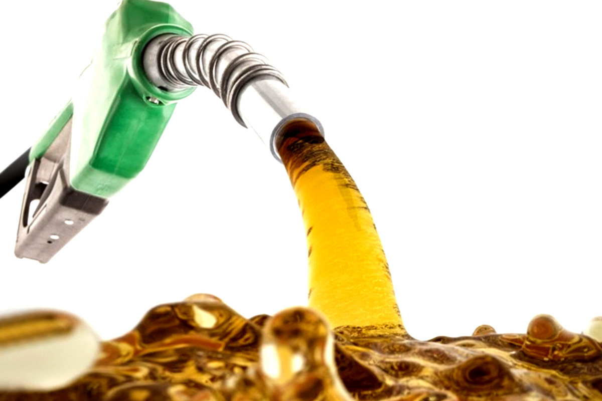 Petrol prices in Pakistan expected to drop from April 16 – Check new rates