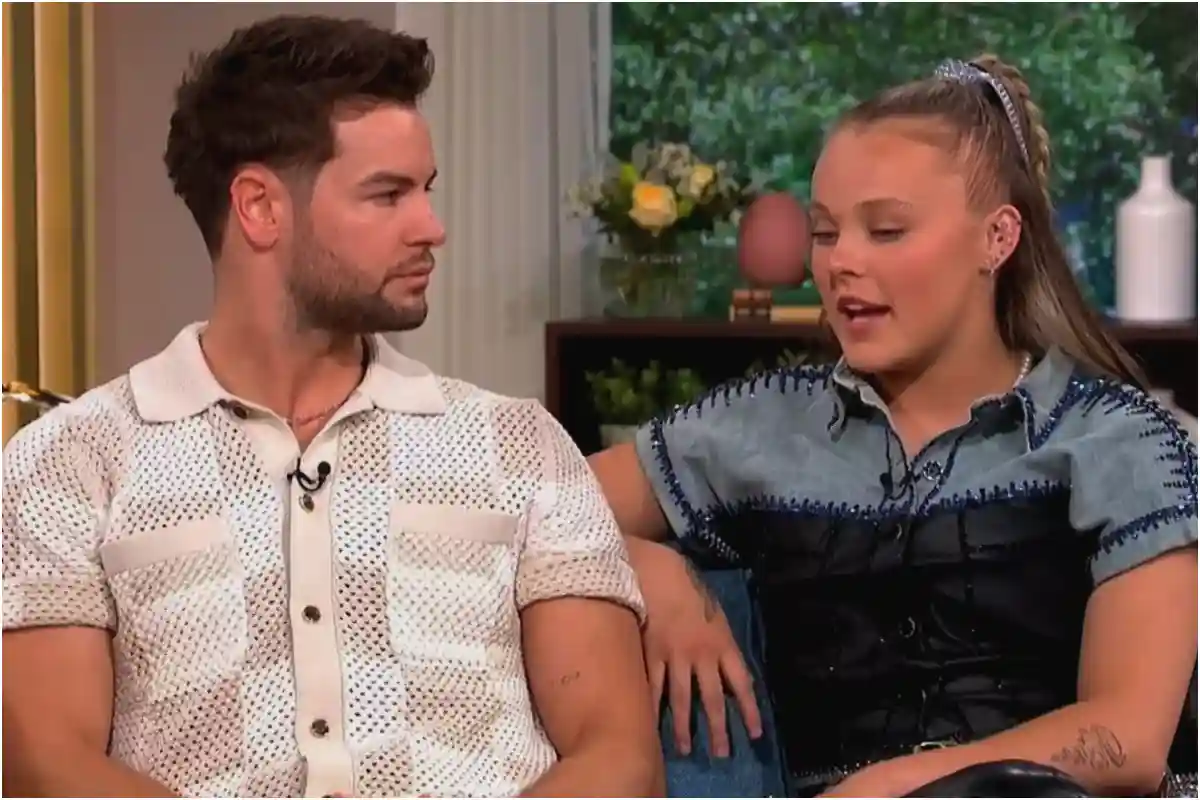 JoJo Siwa and Chris Hughes’ relationship status confirmed