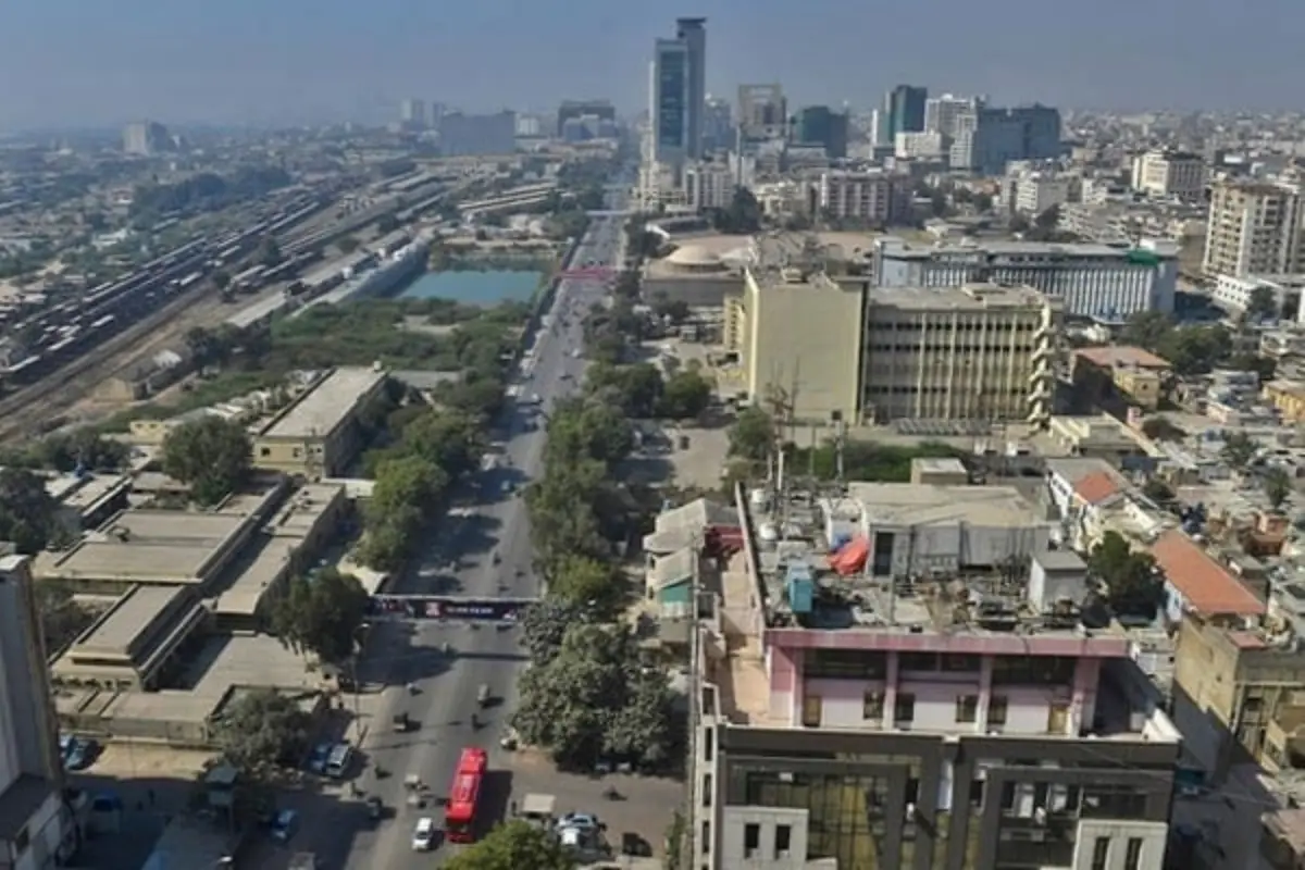 Karachi Weather Update: Rising Temperatures, High Humidity, and Breezy Conditions