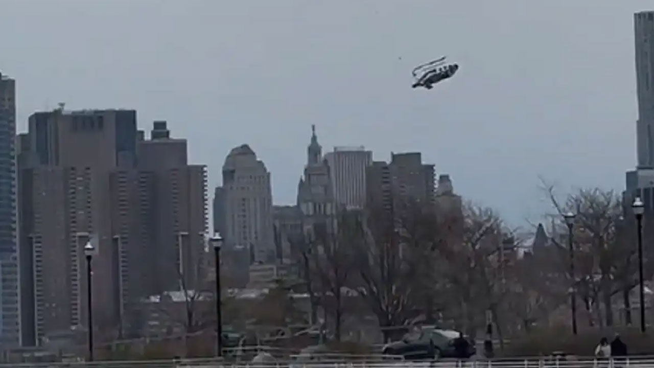 WATCH video of helicopter falling into river in New York