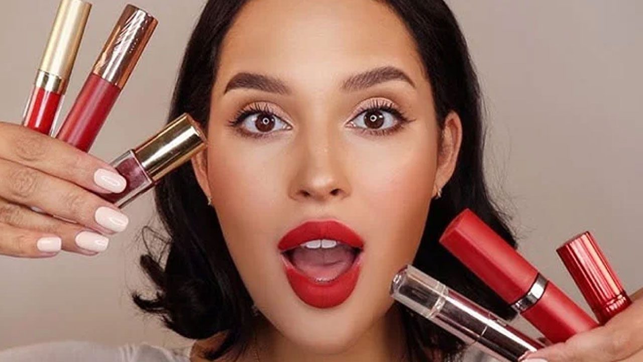 Here’s how wearing lipstick can be dangerous to your health