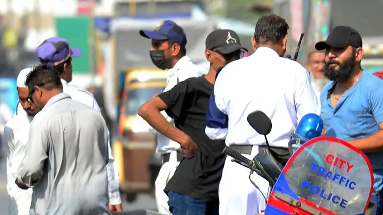 Karachi: Rs15,000 fine to be imposed on one-way violation