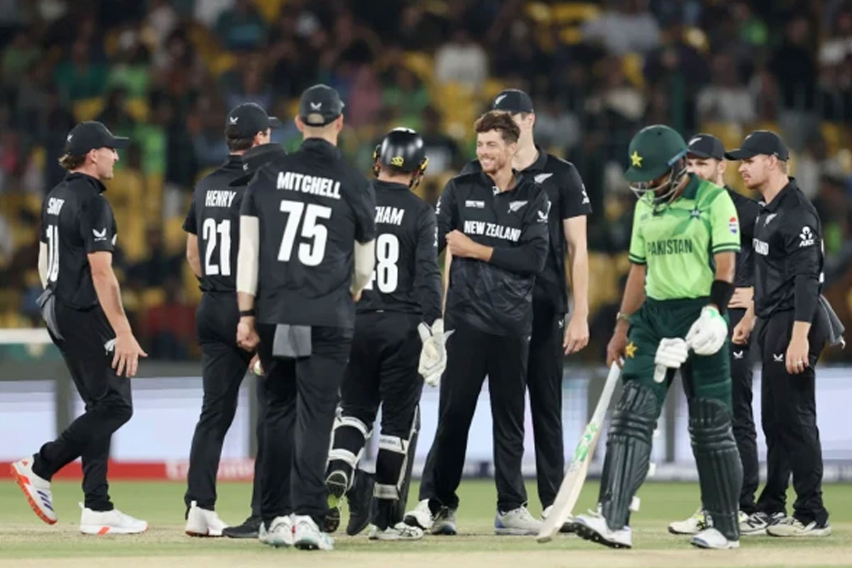 Pakistan’s 12 players batted against NZ in second ODI, but why?