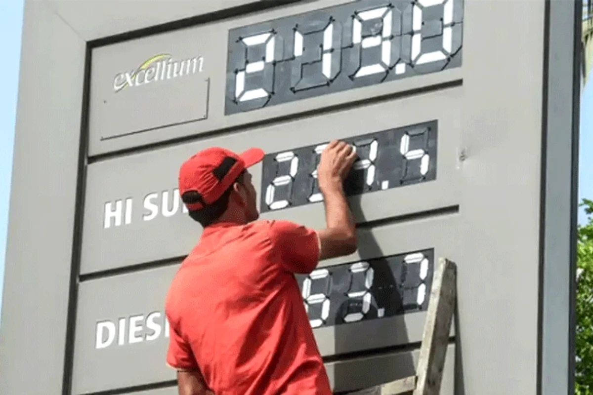 Petrol prices in Pakistan expected to drop from May 1 – check new rates