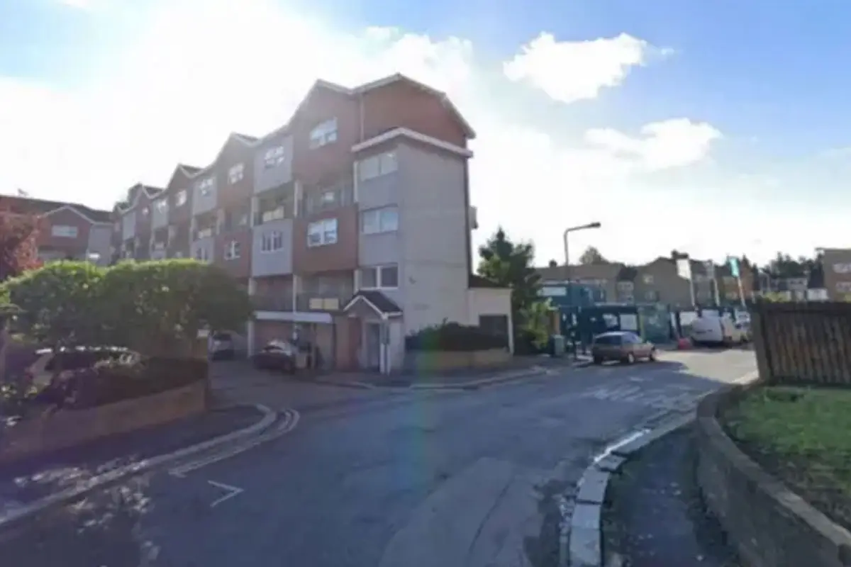 14-Year-Old Boy Stabbed in Broad Daylight on Wood Street, East London