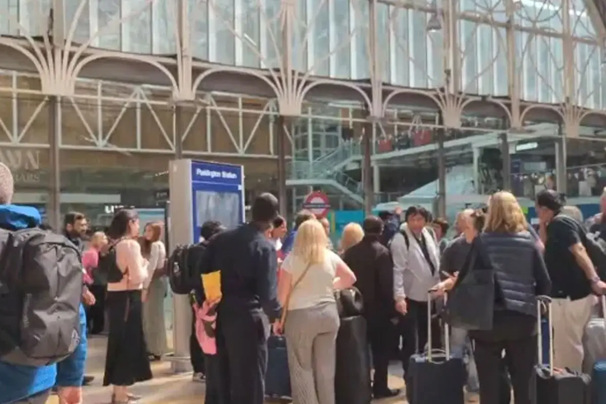 Massive Power Failure Shuts Down Entire London Underground