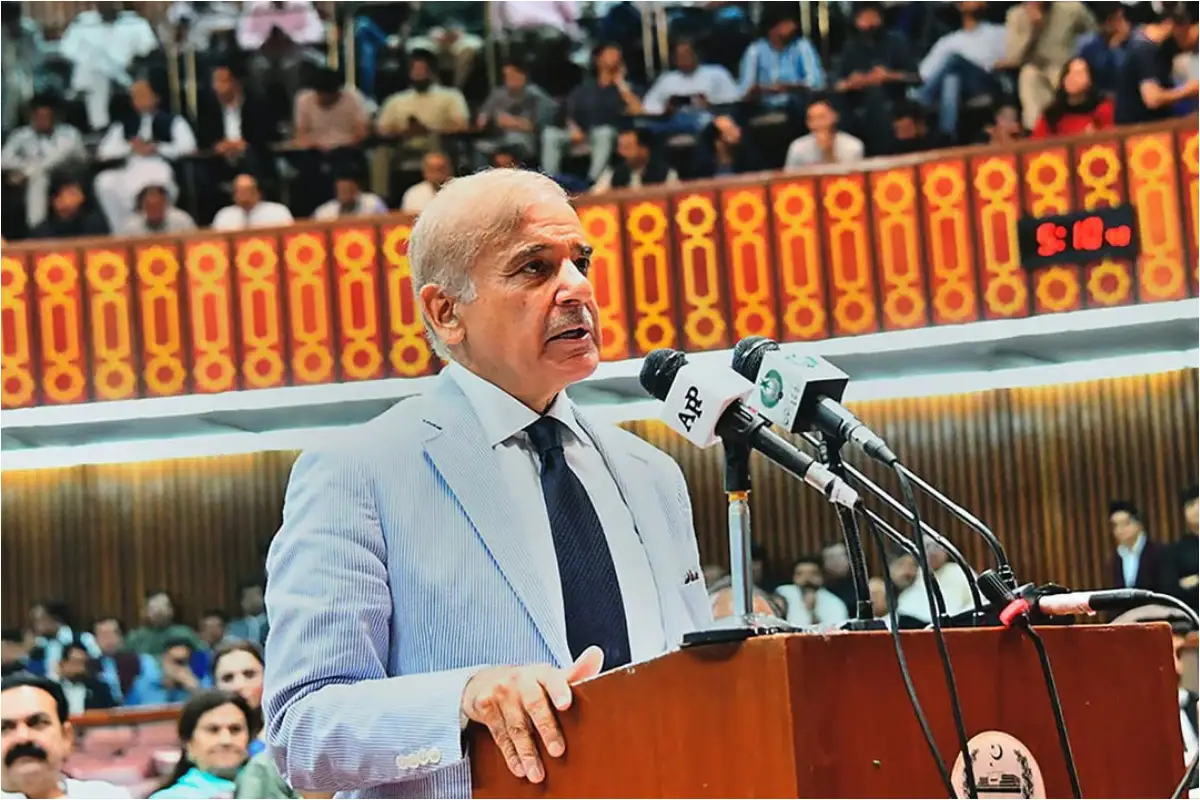 PM honors martyrs with comprehensive relief package