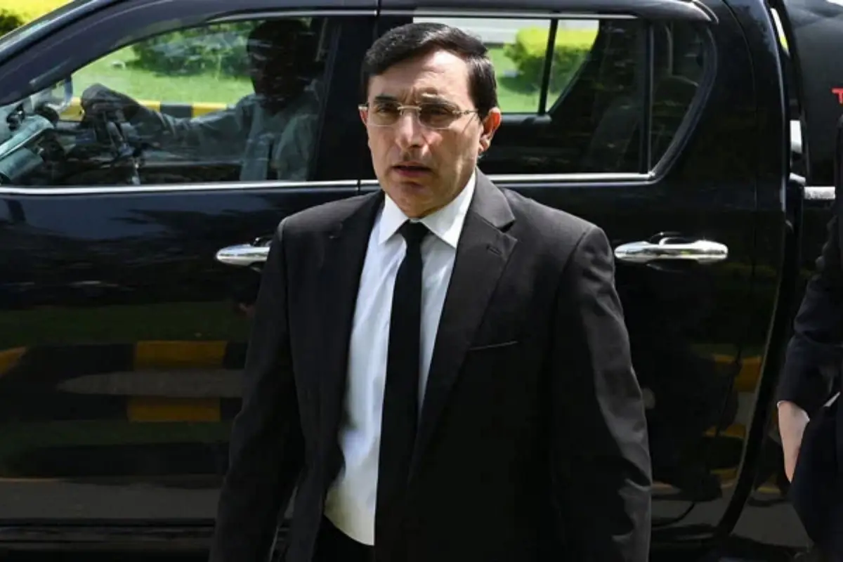 PTI chairman urges PTI workers to stay calm