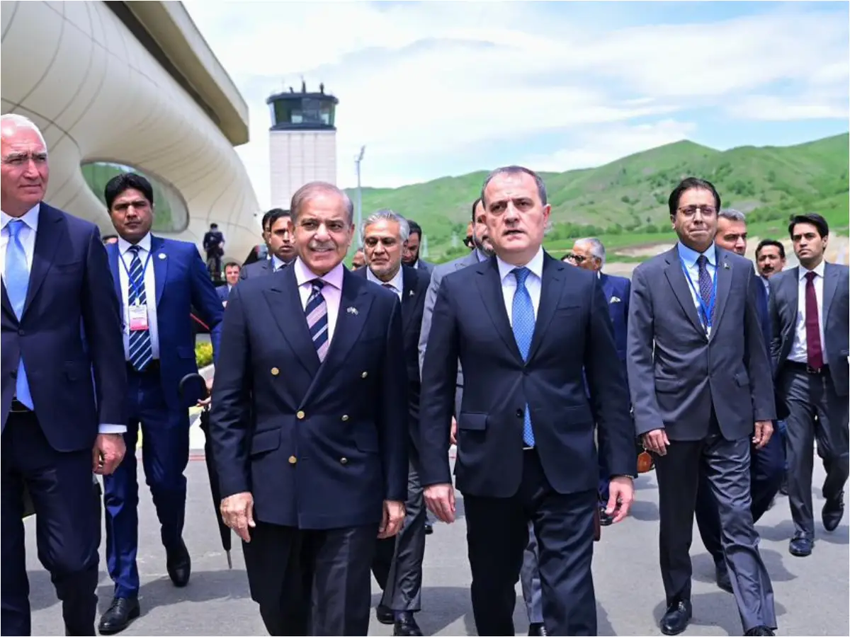 Warm welcome for PM in Lachin by Azerbaijani foreign minister