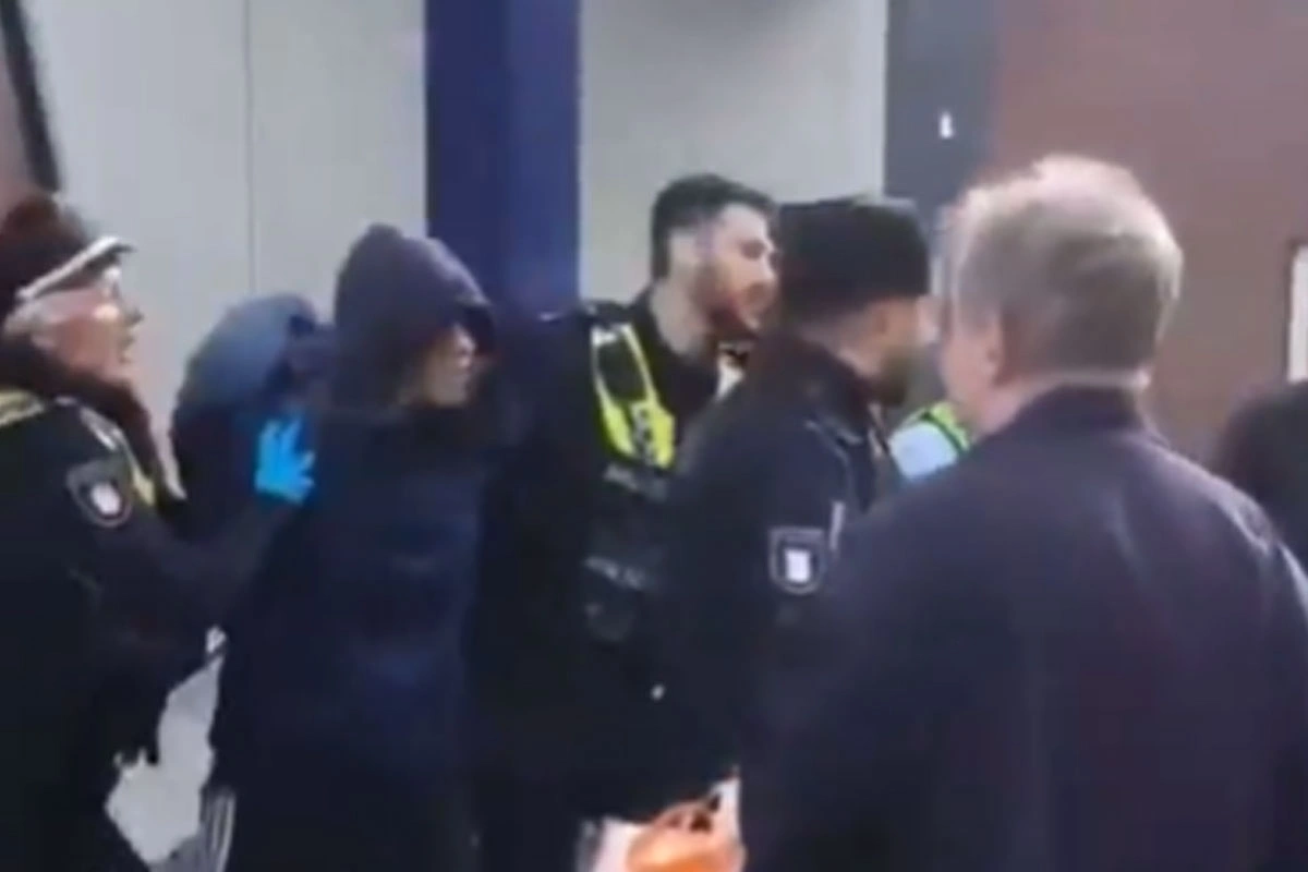 Hamburg Central Station Knife Attack Leaves 18 Injured, Woman Suspect Arrested